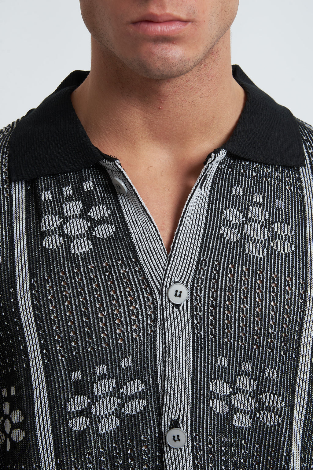 Cardigan traforato fantasia