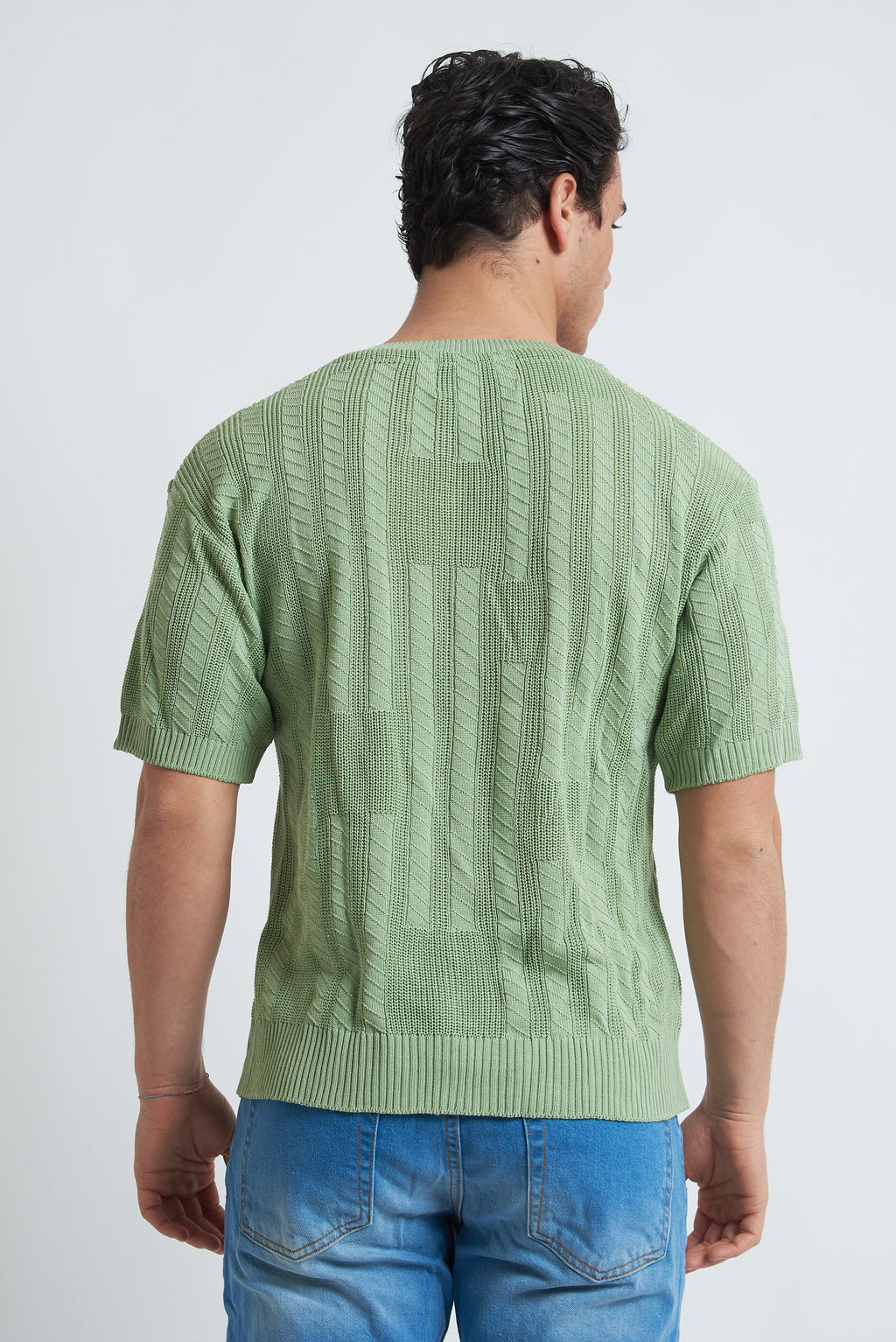 Maglione in filo con spalla scesa