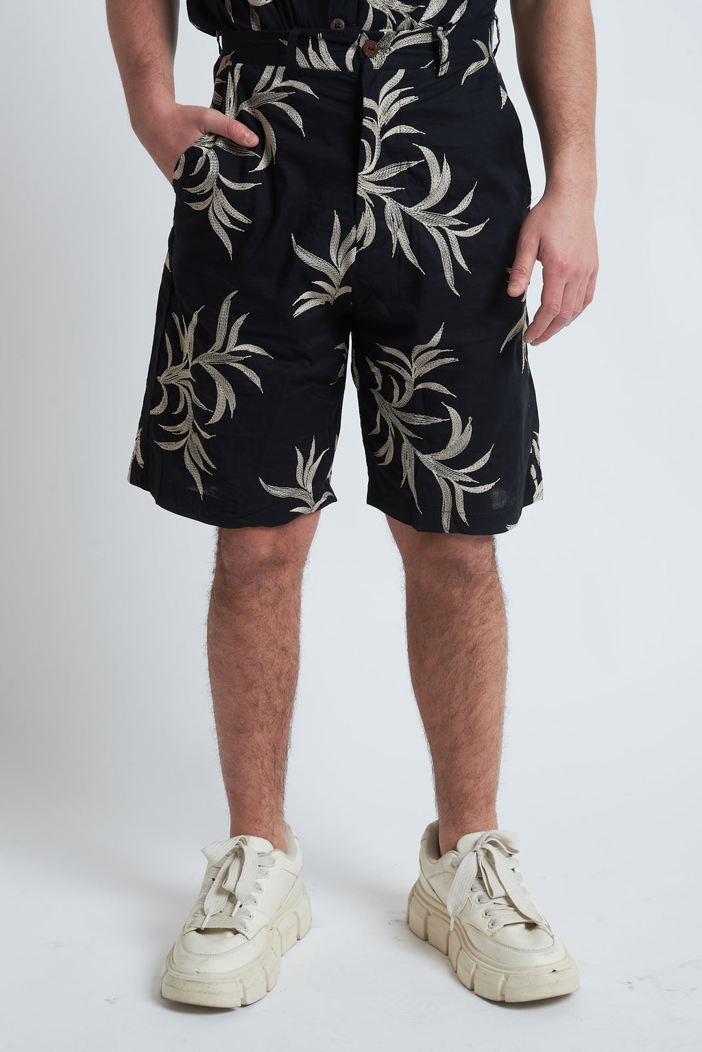 Bermuda misto lino ricamato