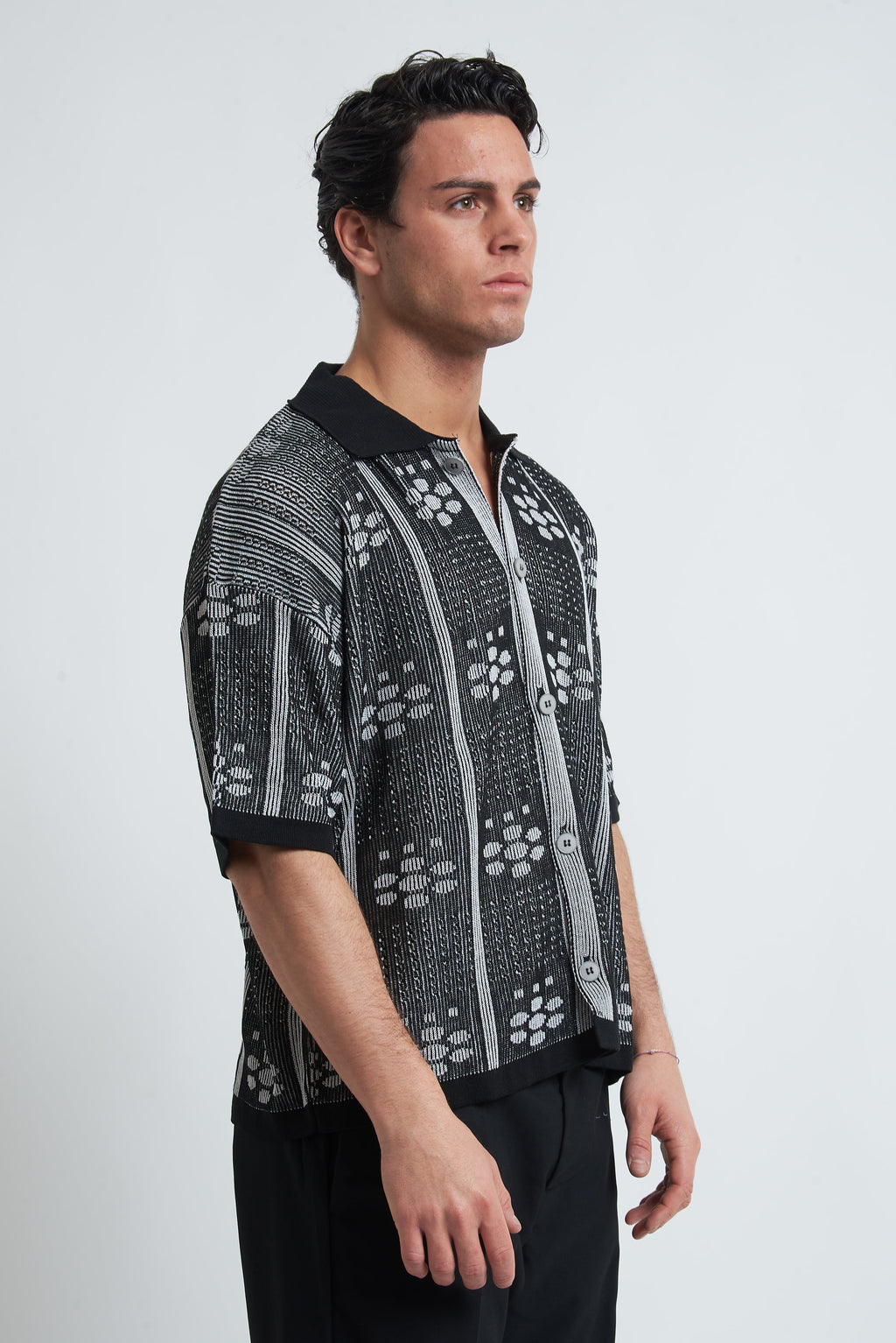 Cardigan traforato fantasia