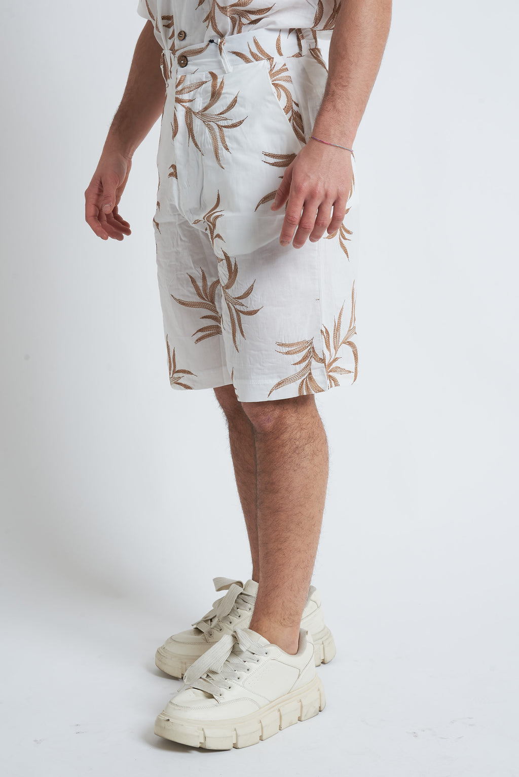 Bermuda misto lino ricamato