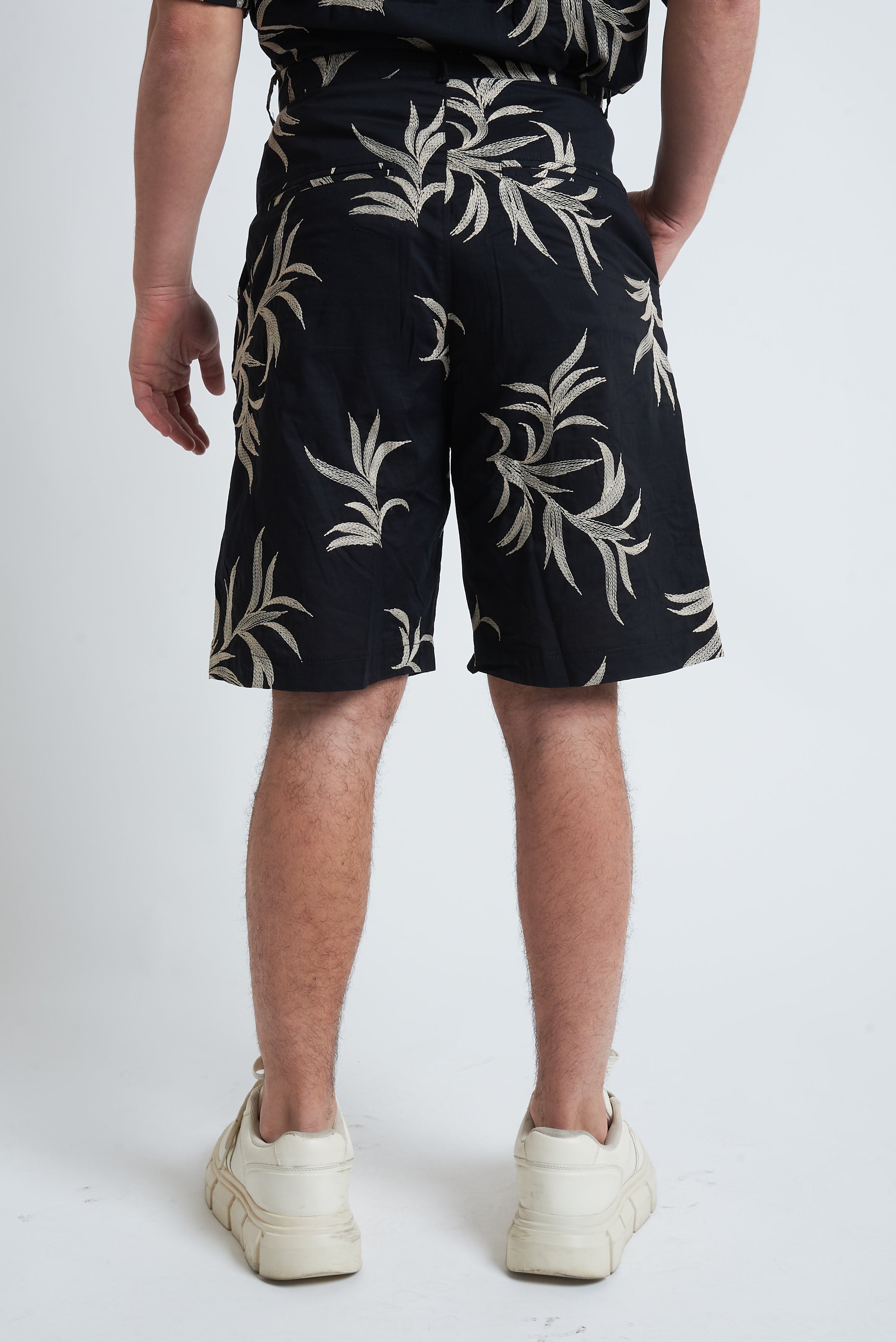 Bermuda misto lino ricamato