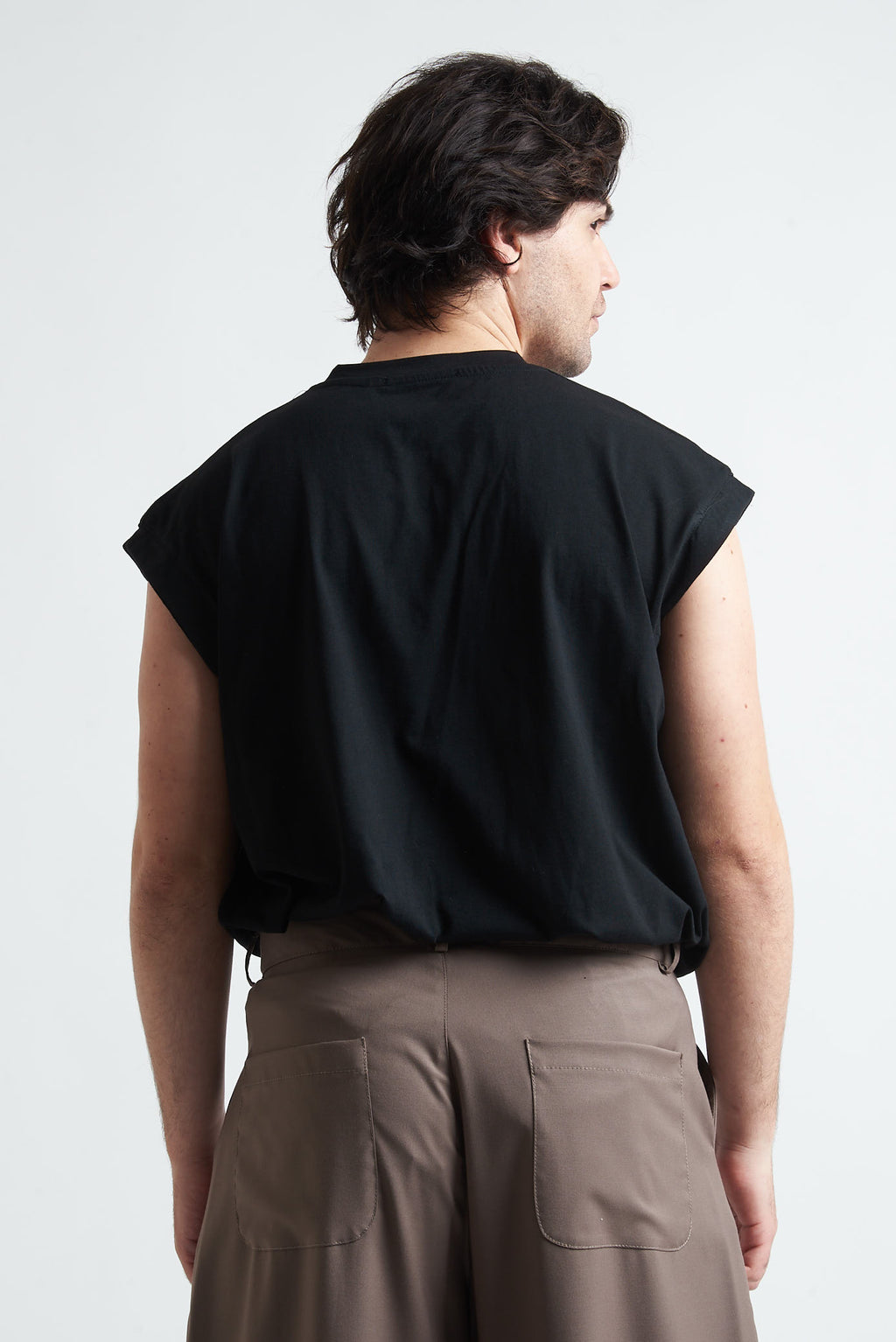 T-shirt Smanicata Oversize in Cotone