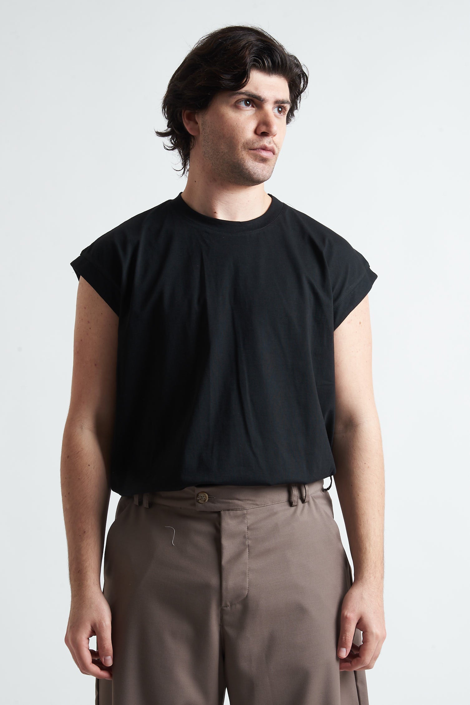 T-shirt Smanicata Oversize in Cotone