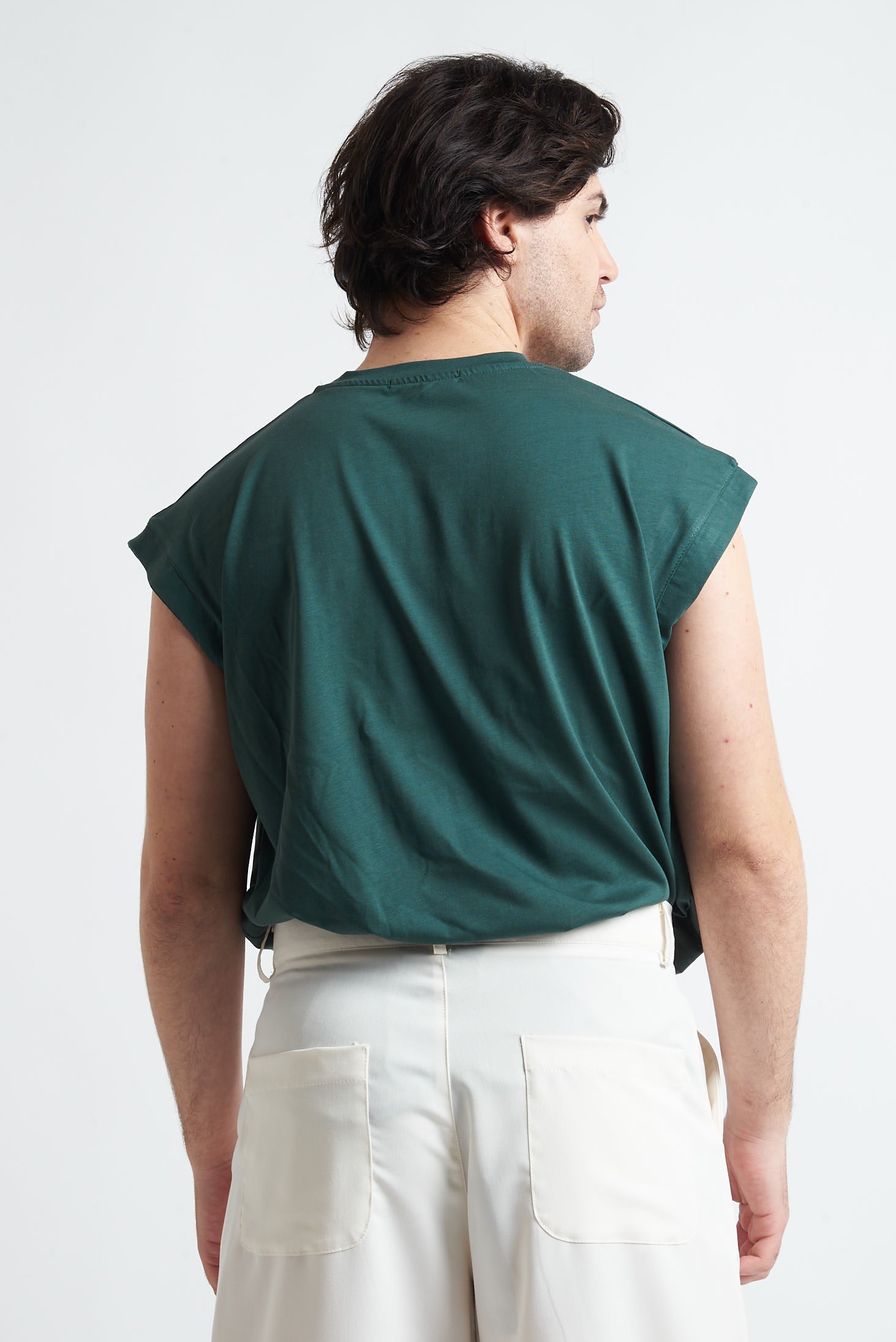 T-shirt Smanicata Oversize in Cotone