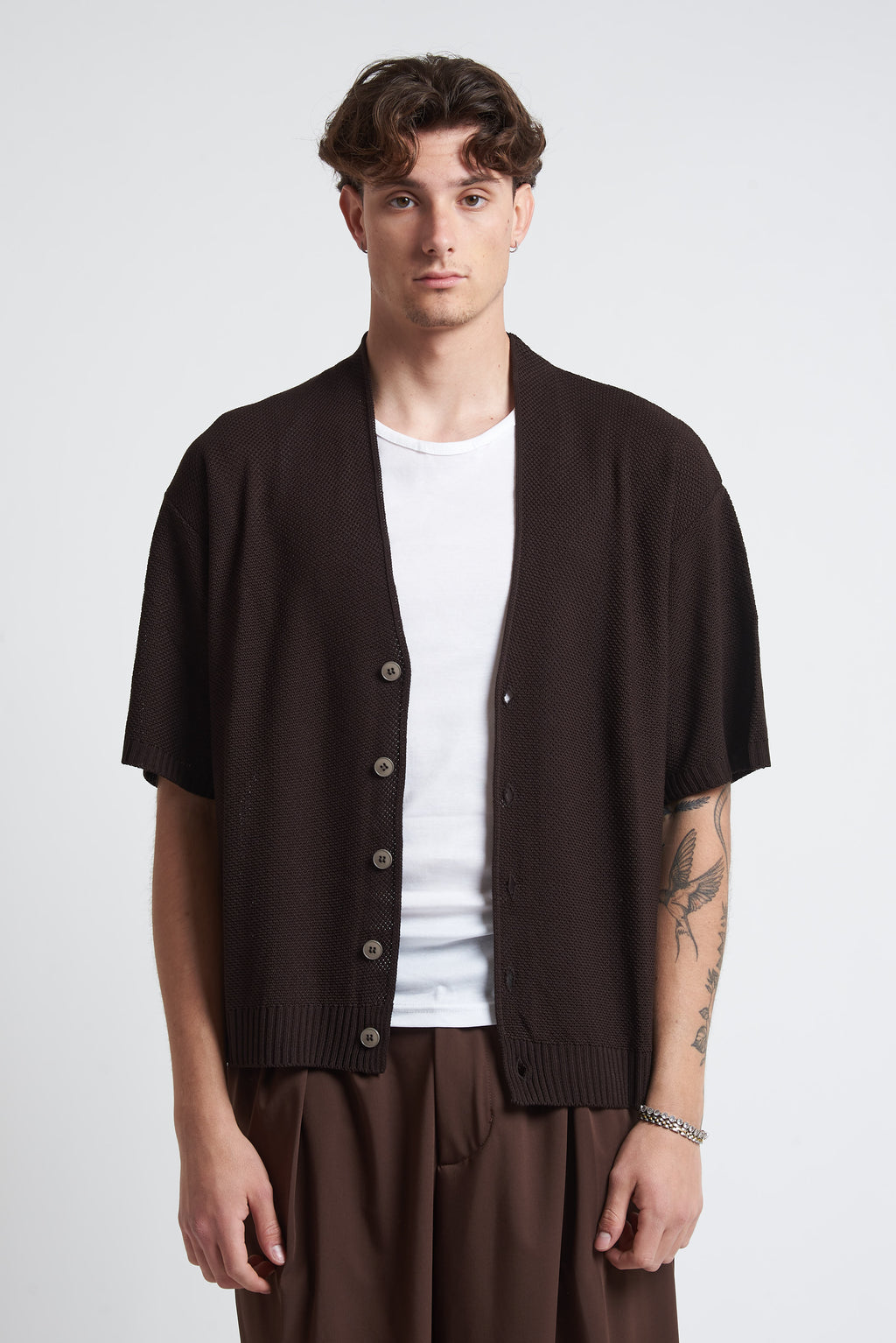 Cardigan in filo mezza manica marrone