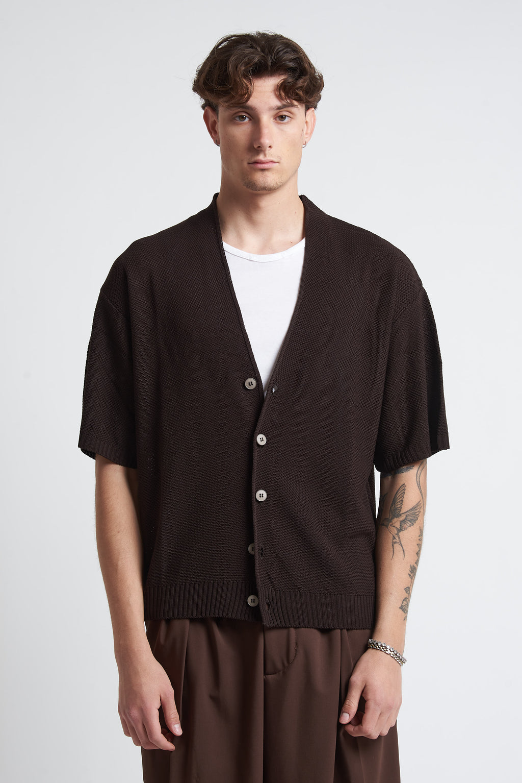 Cardigan in filo mezza manica marrone