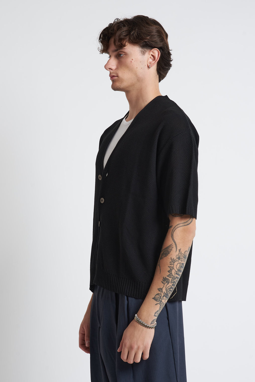 Cardigan in filo mezza manica nero