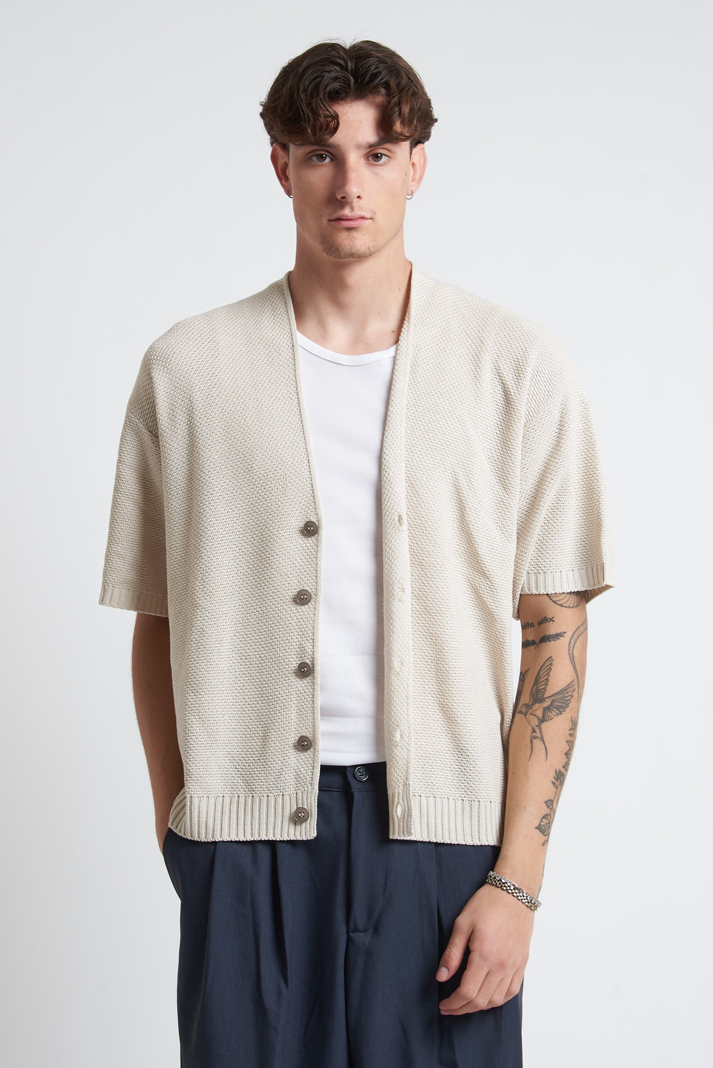 Cardigan in filo mezza manica beige