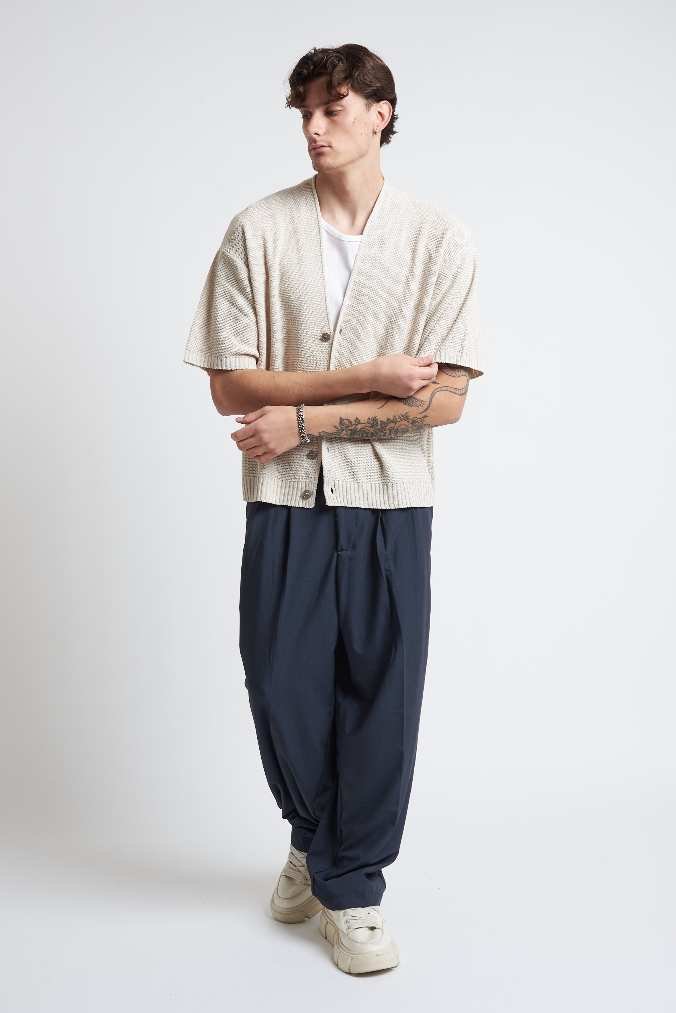 Cardigan in filo mezza manica beige