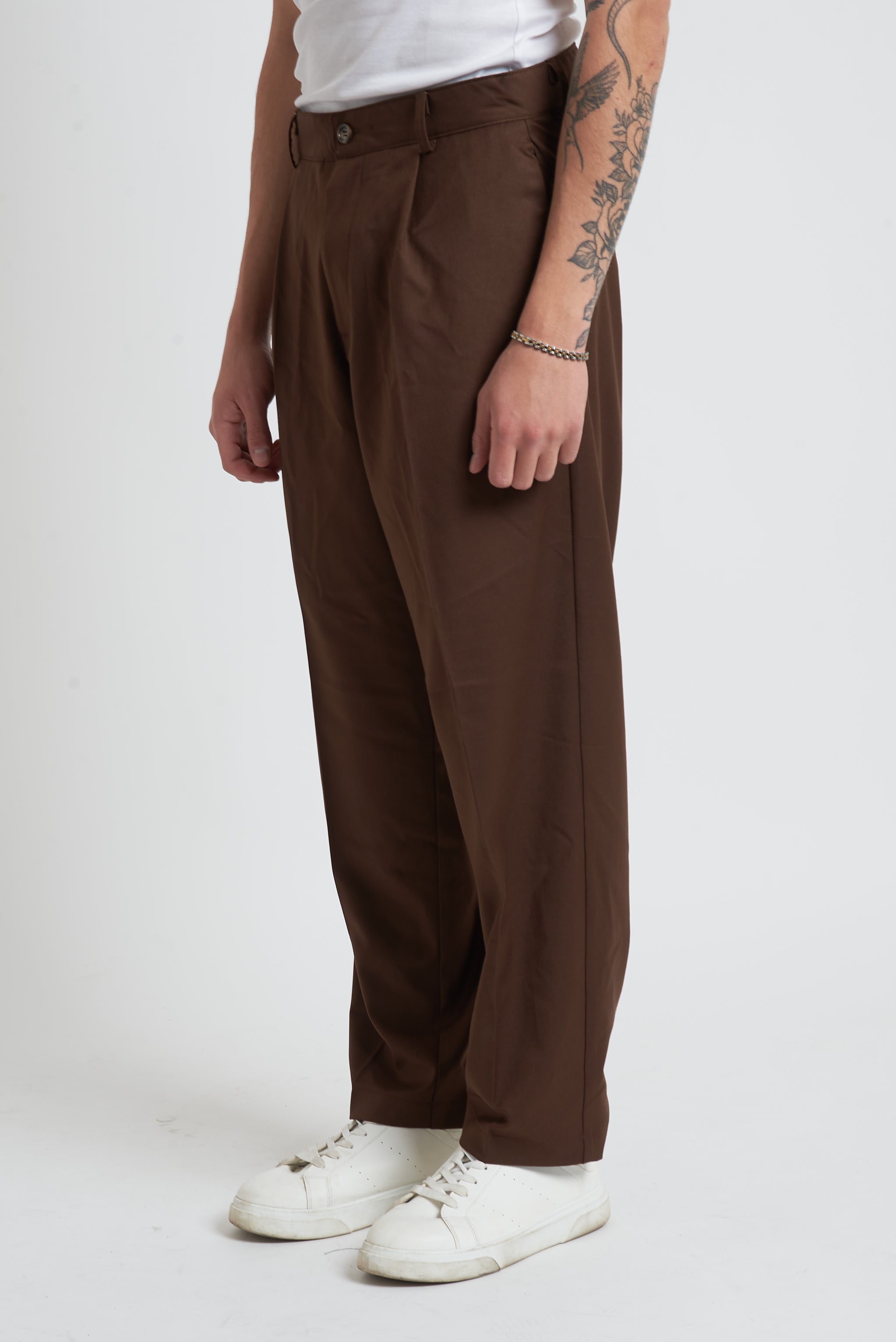 Pantalone fondo largo tasca americana
