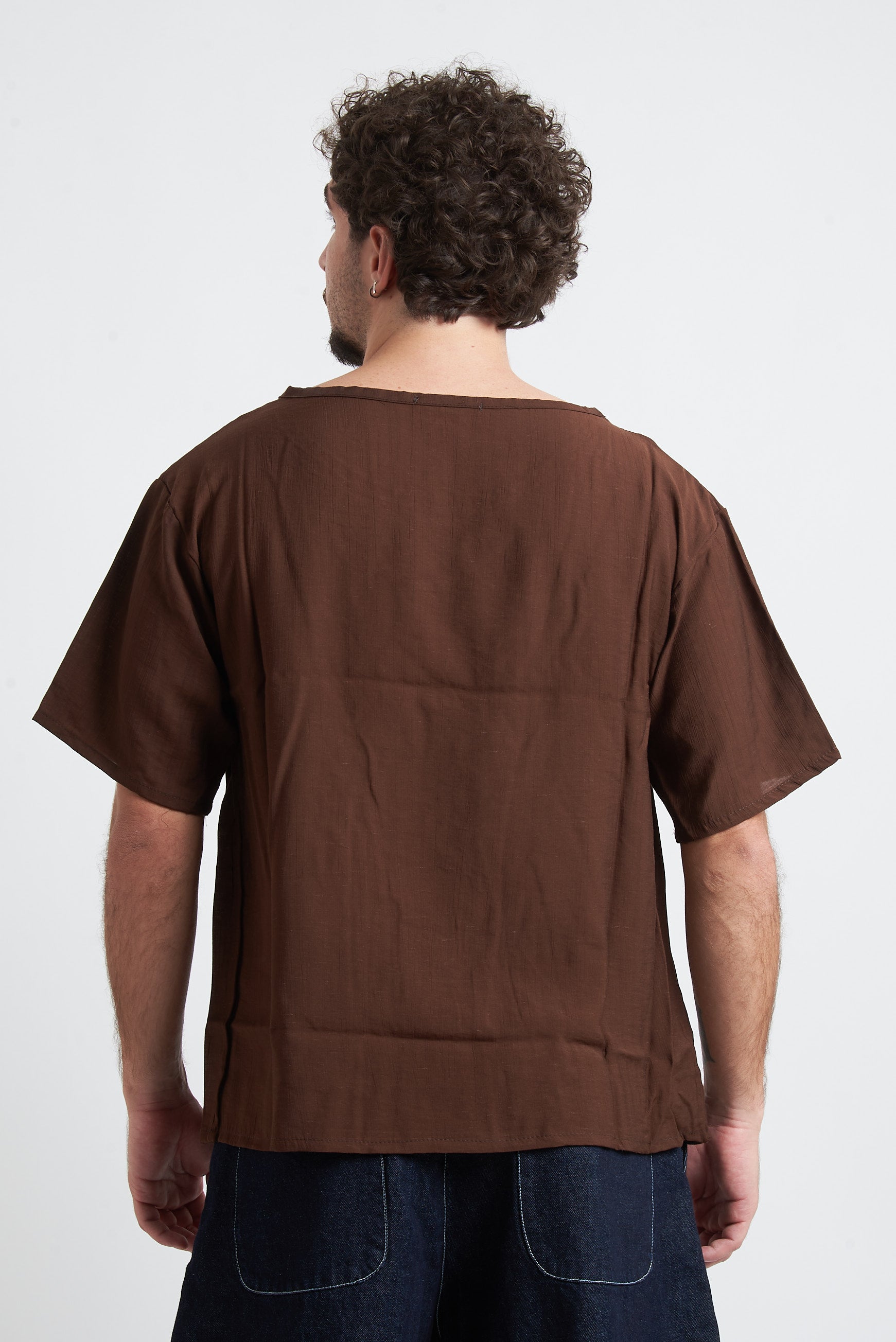 T-shirt tessuto stropicciato