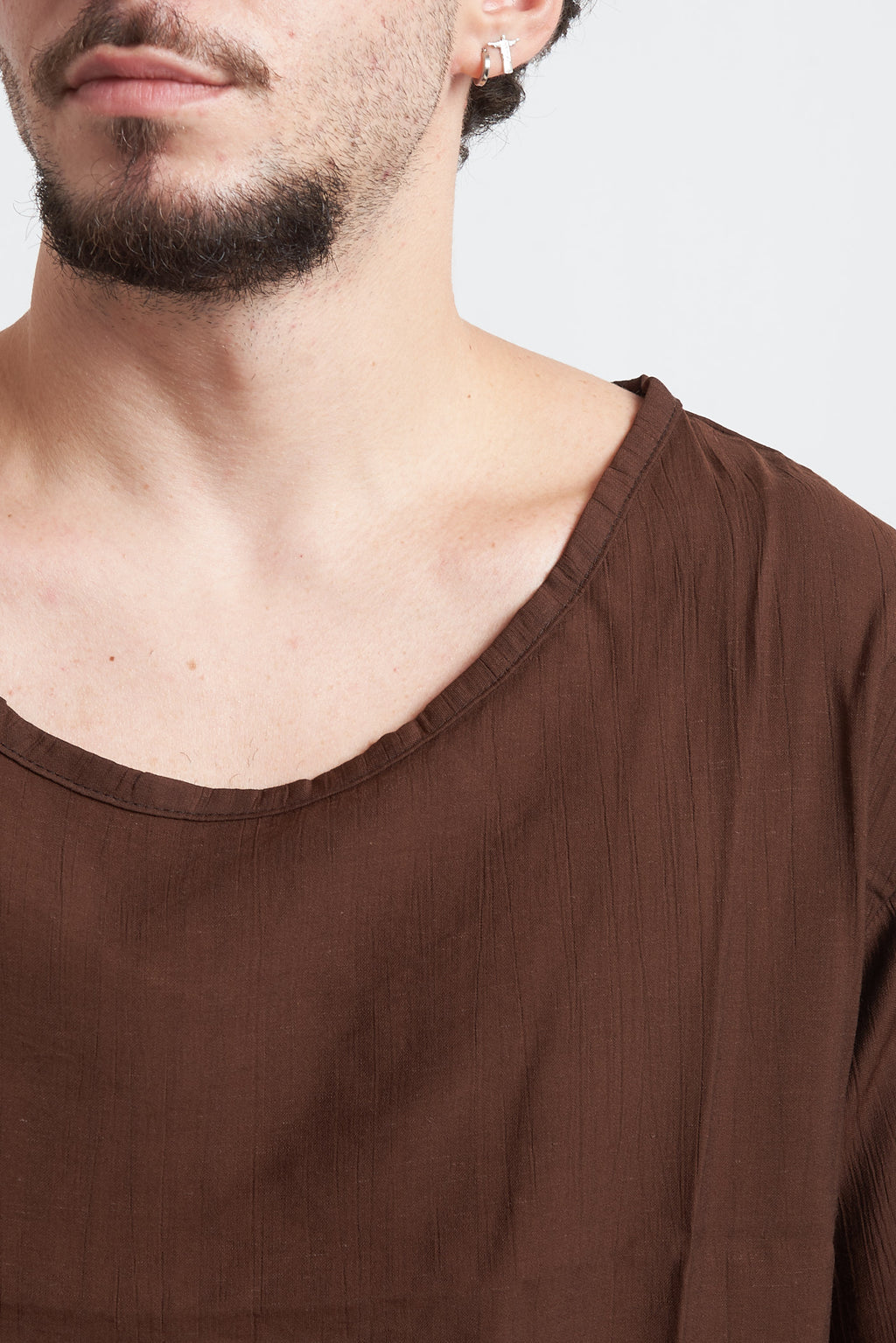 T-shirt tessuto stropicciato