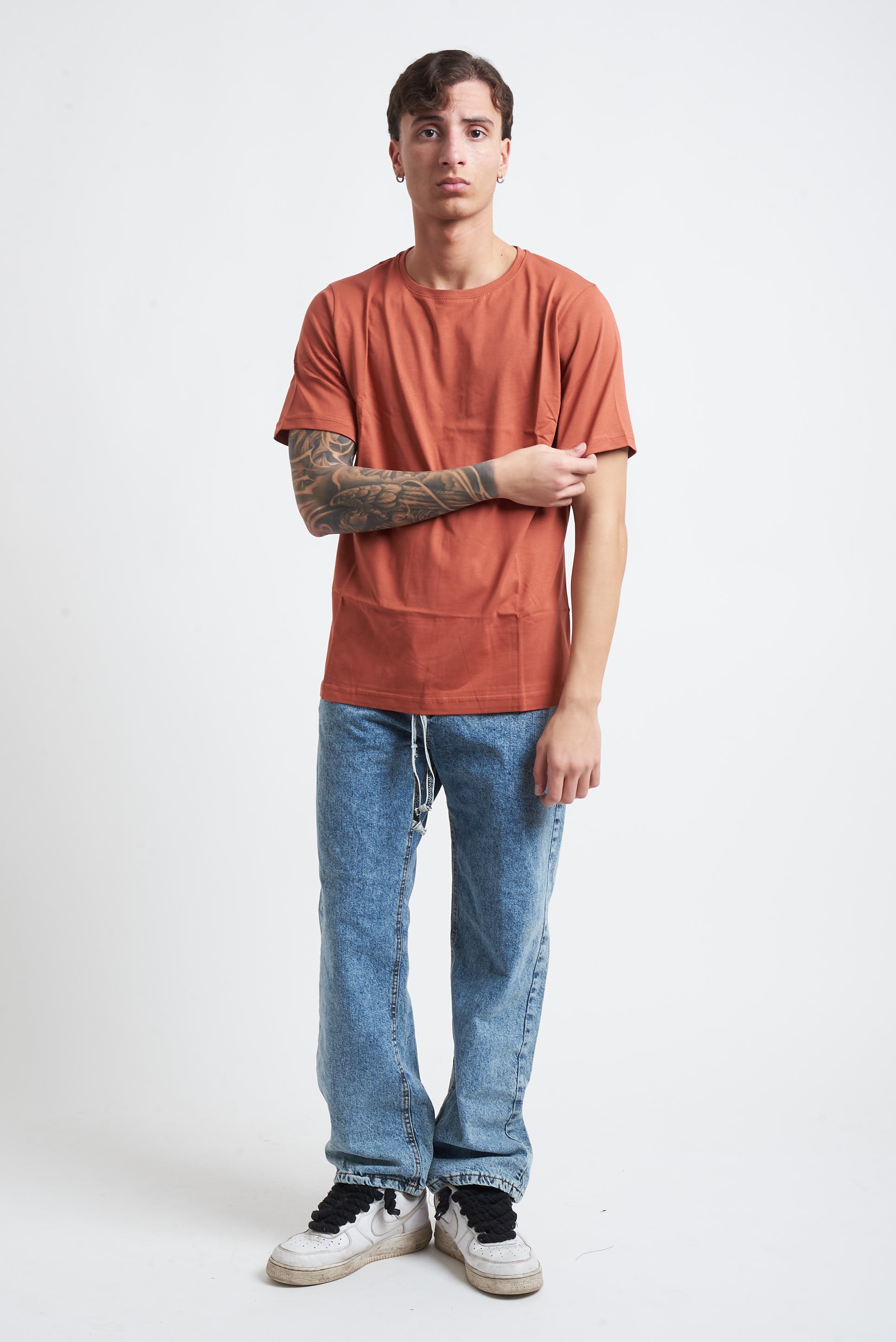 T shirt regular spalla scesa