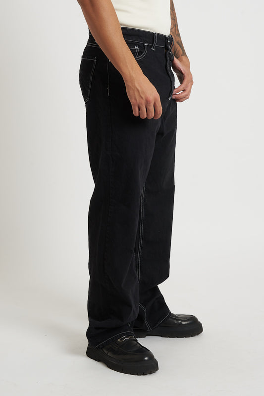 jeans in bull nero