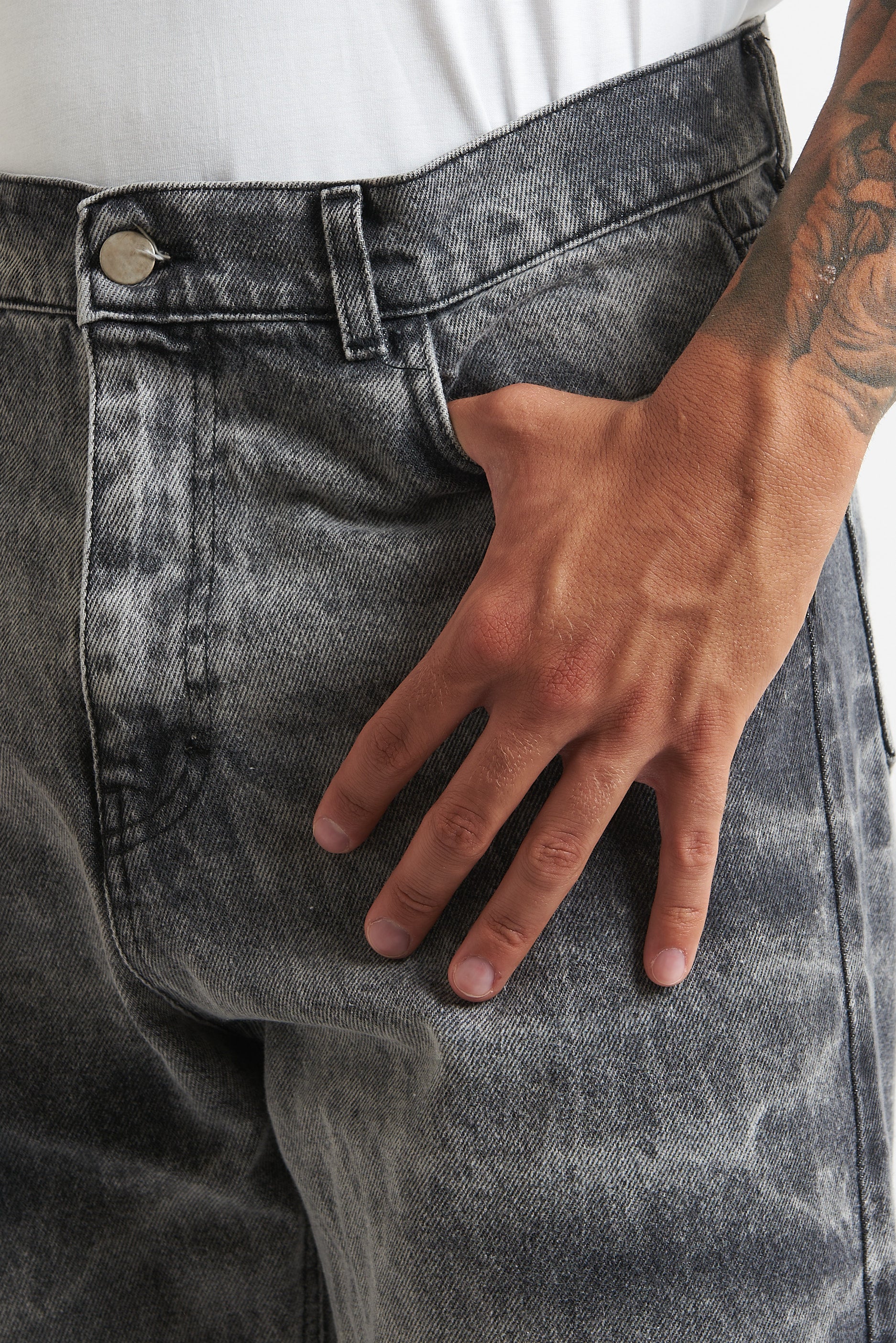 Jeans flare sabbiato maculato