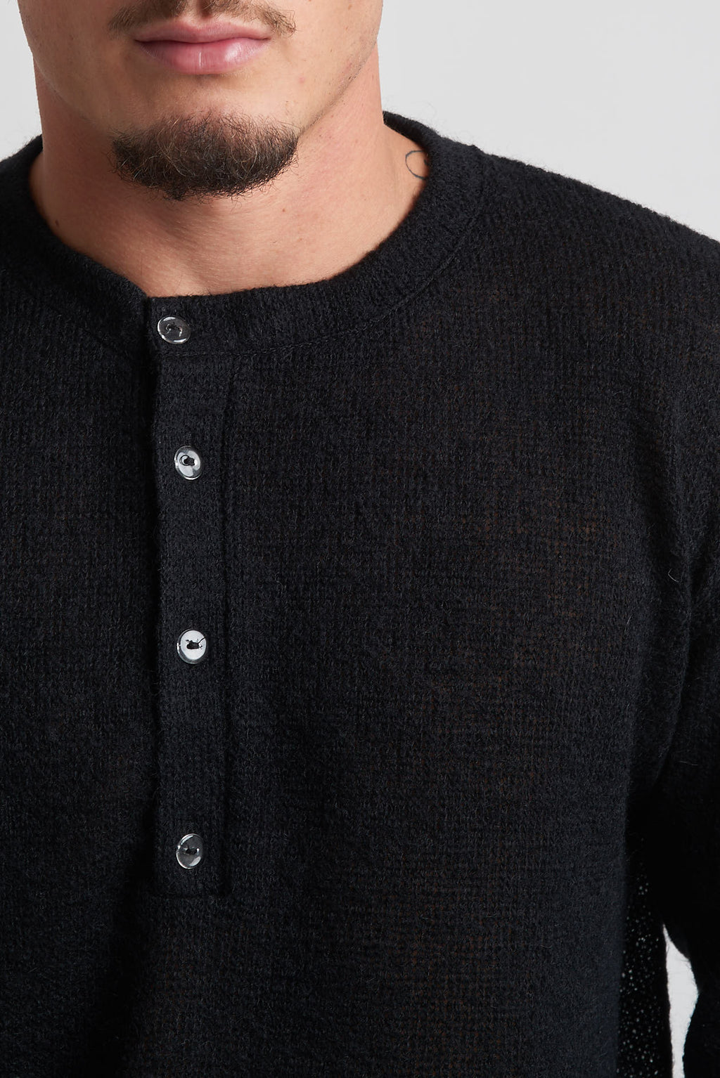 Maglia a serafino rasata in mohair nero