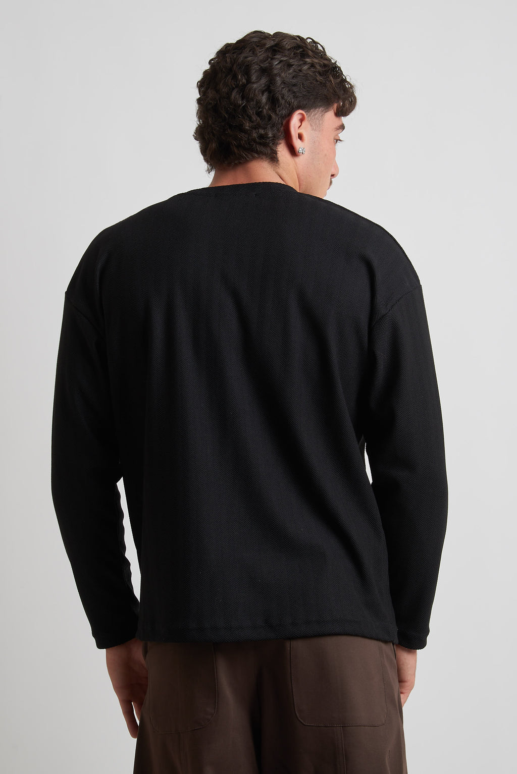 Maglia a serafino rasata in viscosa nero