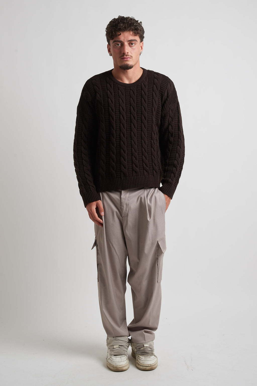 Pantalone vita alta con tasconi laterali beige