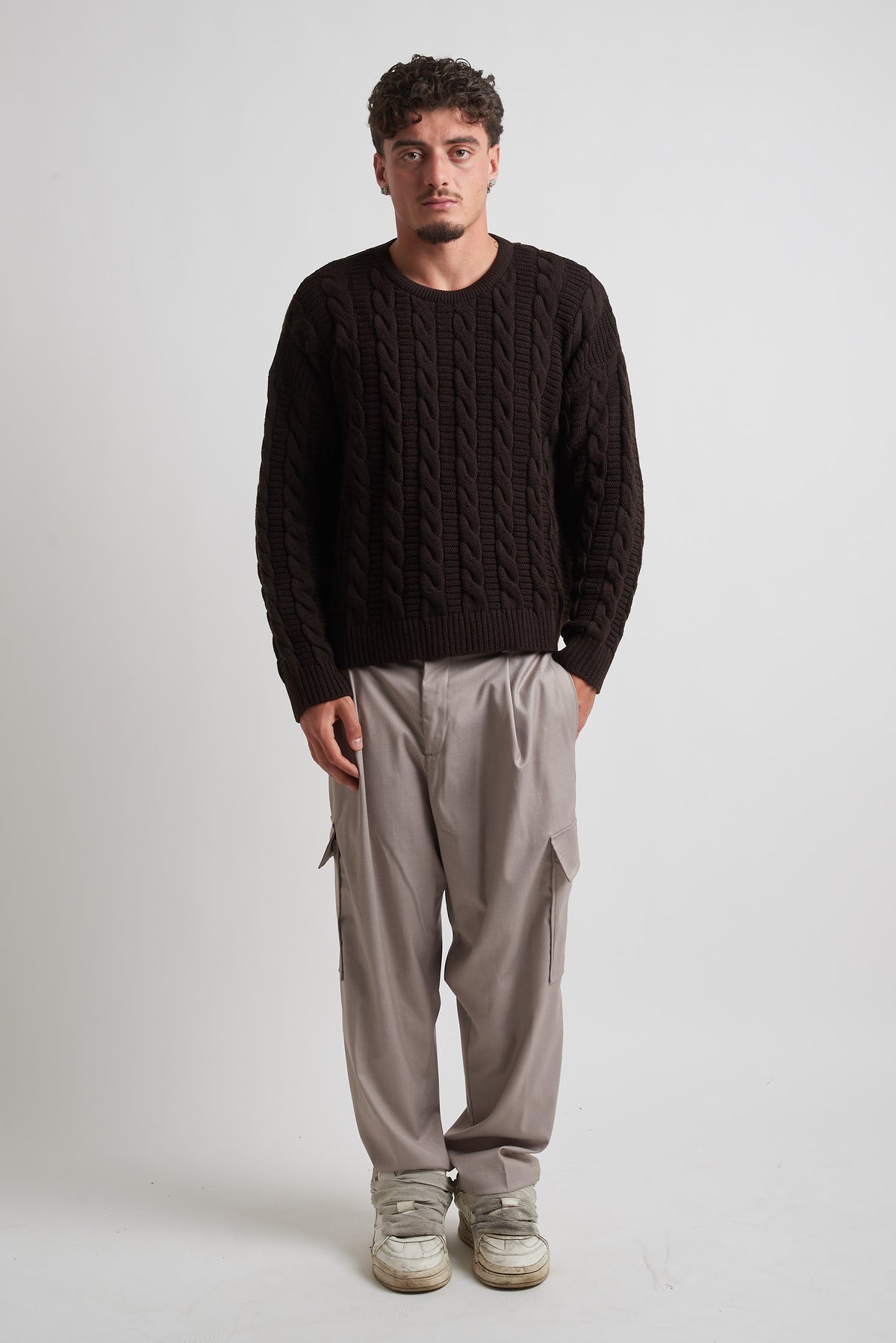 Pantalone vita alta con tasconi laterali beige