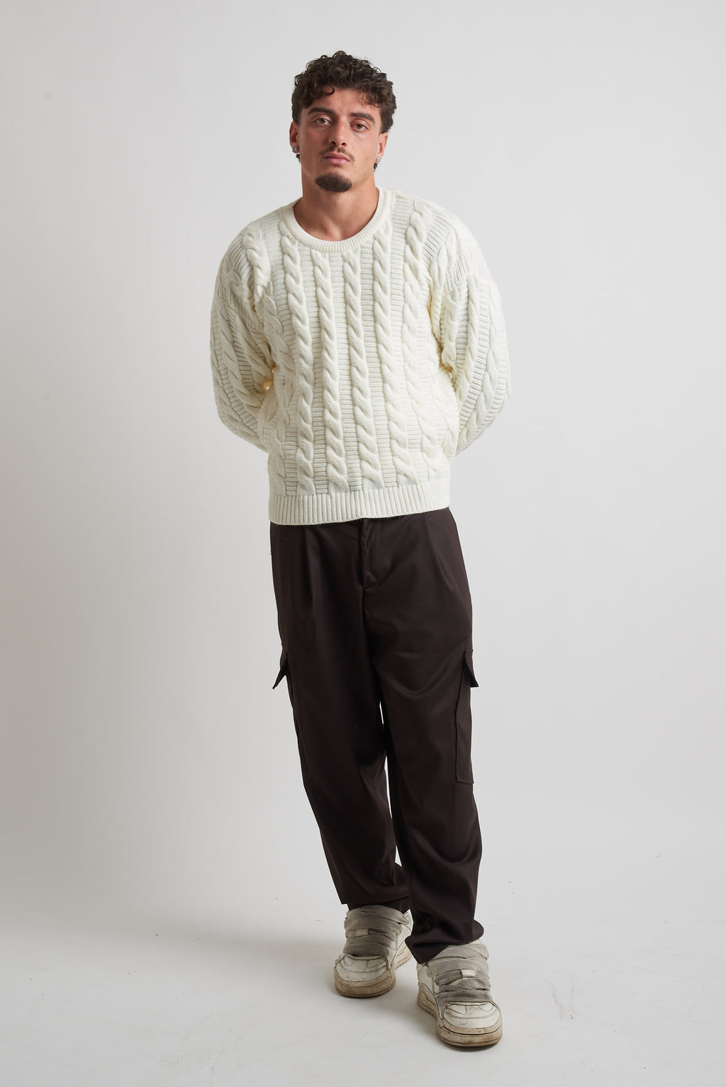 Pantalone vita alta con tasconi laterali moro