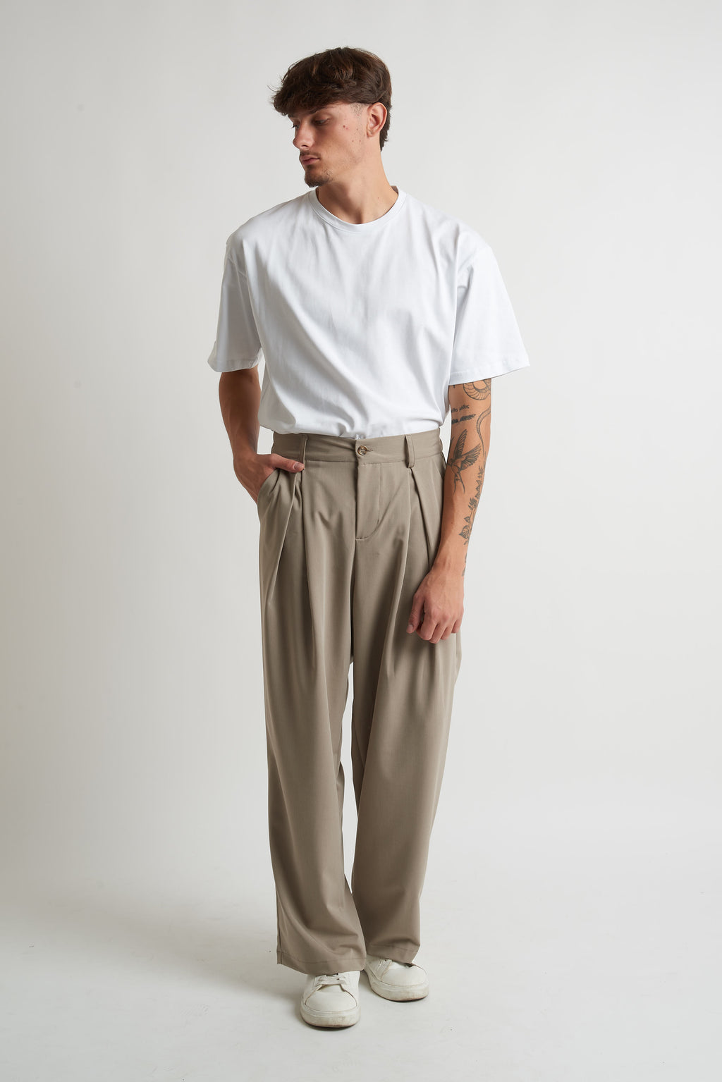 Pantalone pence baciata in poliviscosa beige