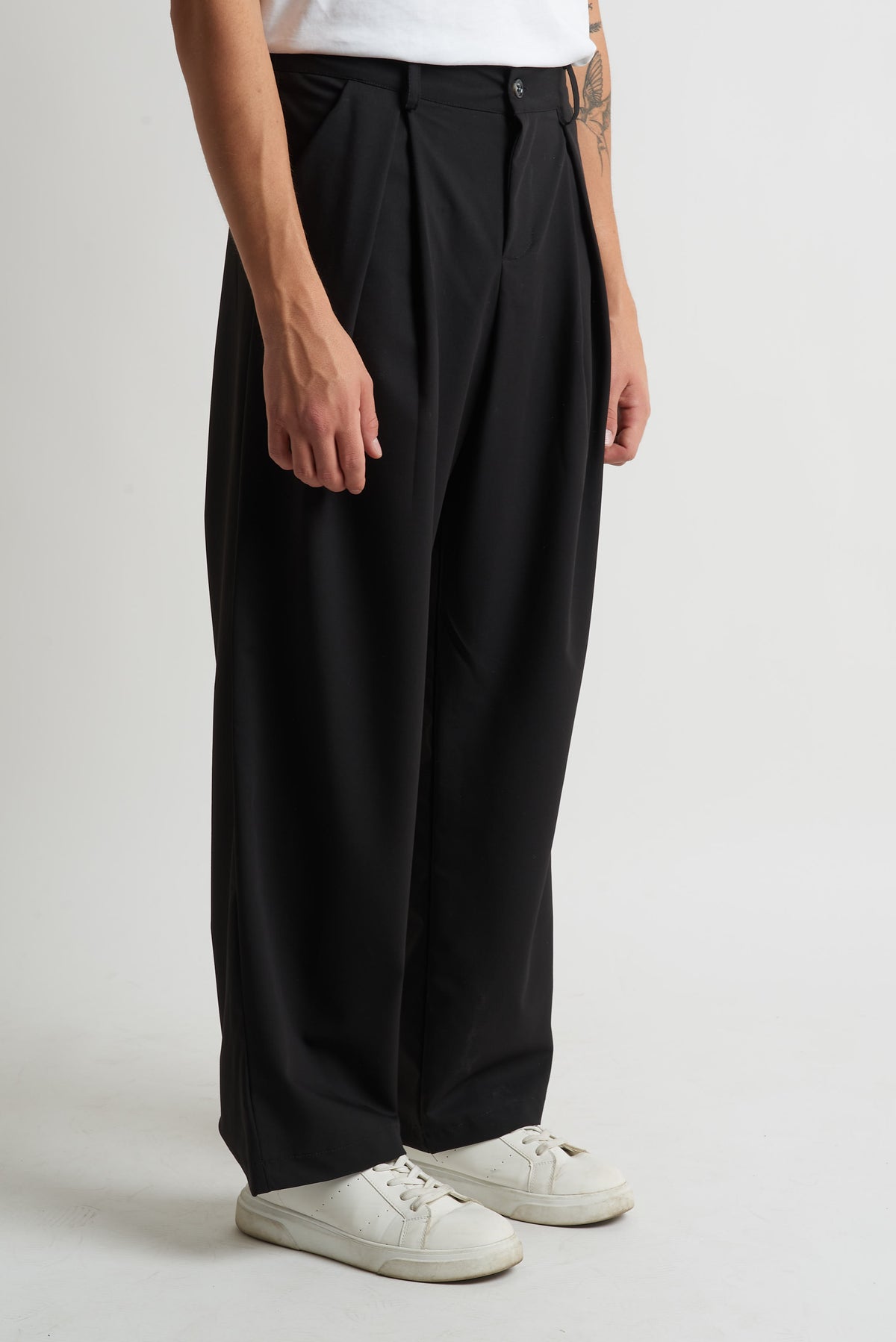 Pantalone pence baciata in poliviscosa nero