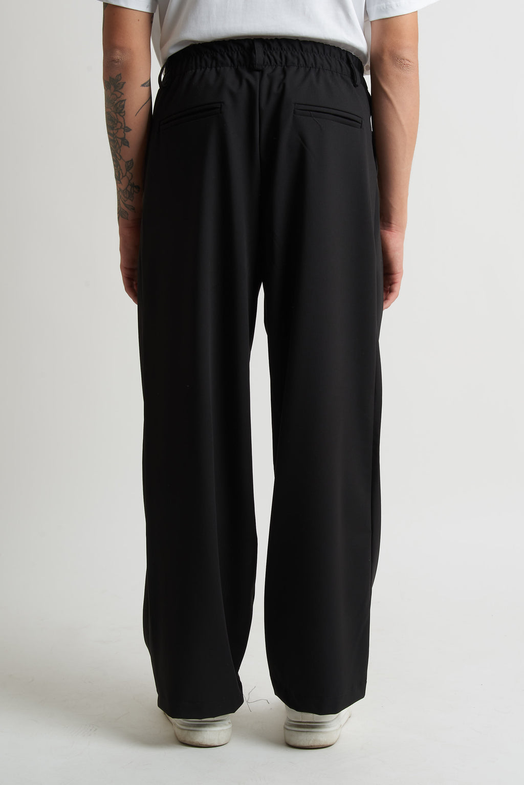 Pantalone pence baciata in poliviscosa nero