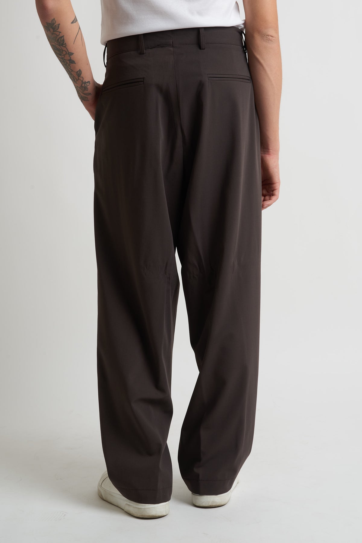 Pantalone pence lunga in poliviscosa moro