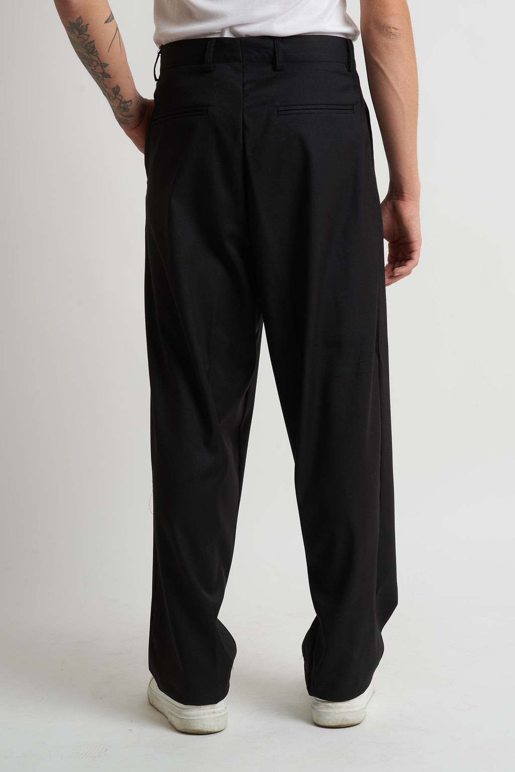 Pantalone pence lunga in poliviscosa nero