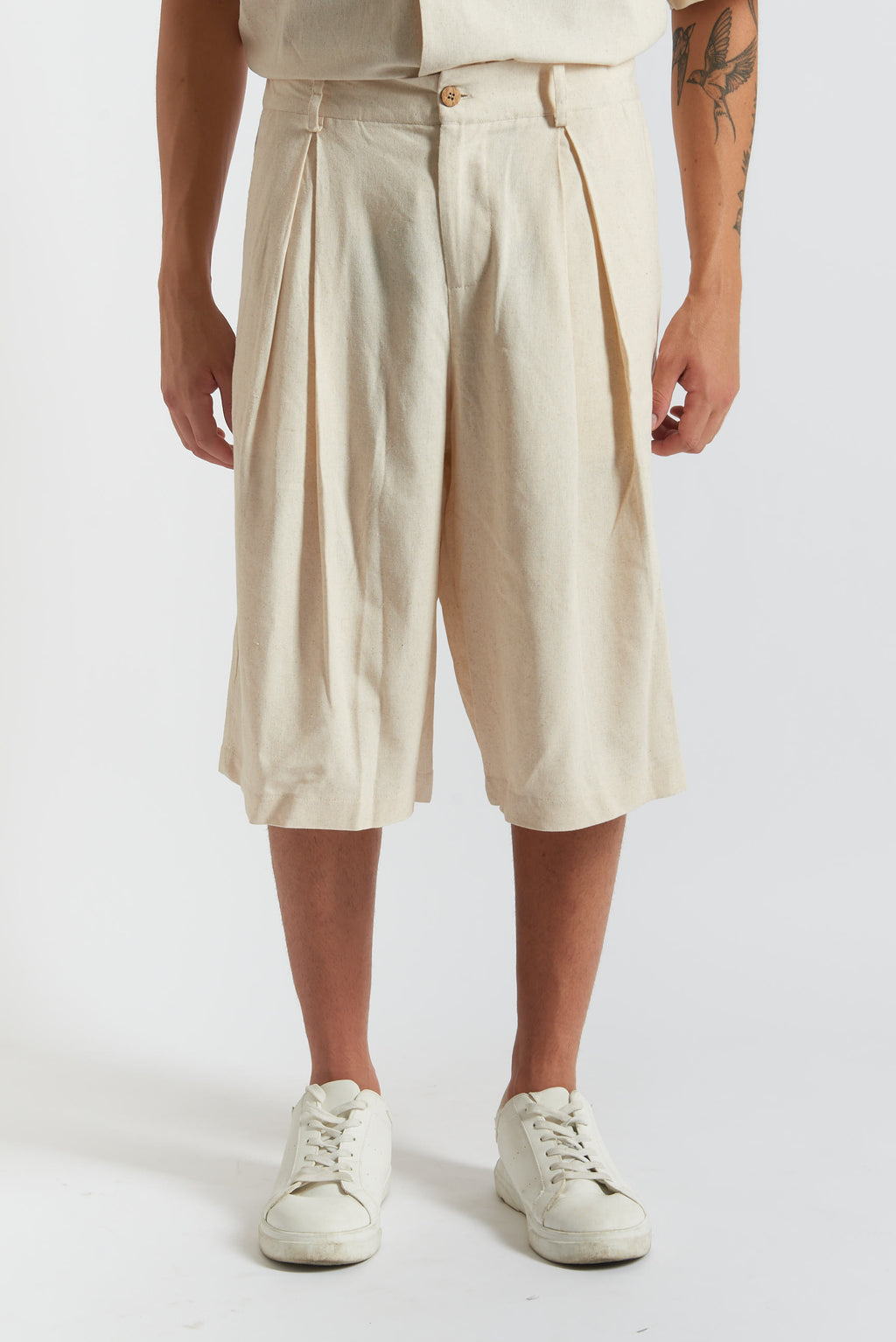 Bermuda pence baciata in misto lino beige